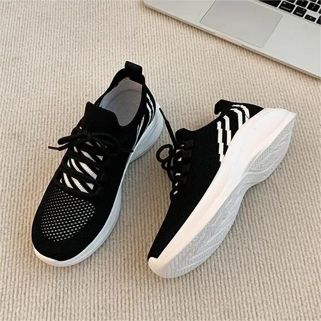 Svarta Sneakers Dam | Trendiga & Bekväma Sportskor i Andningsbart Mesh - Sneakers Dam