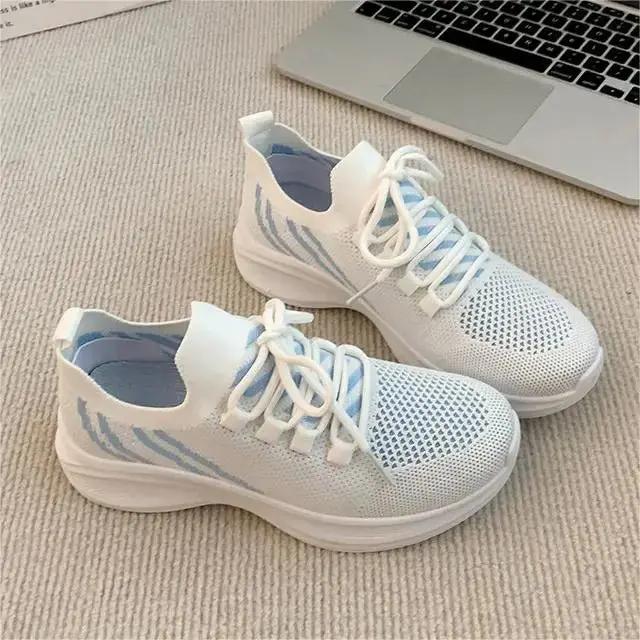 Vita Sneakers Dam – Trendiga & Lättviktiga Meshskor för Vardag & Träning - Sneakers Dam